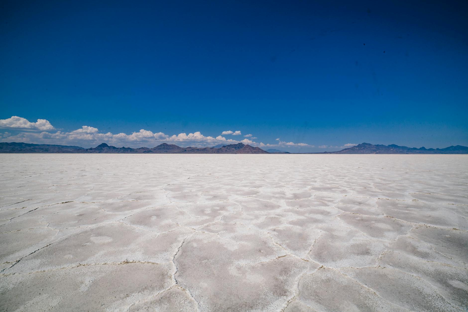 bonneville salt flats in utah